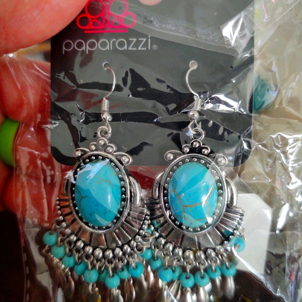 New earrings and bracelet lot